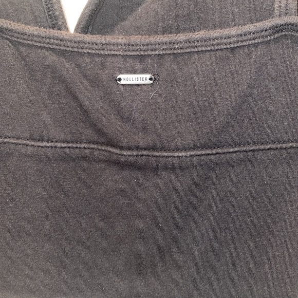 Hollister Black Deep Heart Neckline Crop Top - Picture 5 of 6